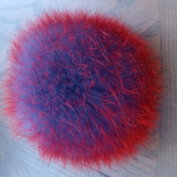 FENDI BICOLOR RED/BLUE FOX FUR POMPOM BAG CHARM - Picture 6 of 8